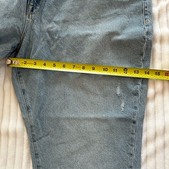 Good American Size 16 Distressed Good Boy Curve Crop Boyfriend Fit Jeans. - Picture 5 of 10